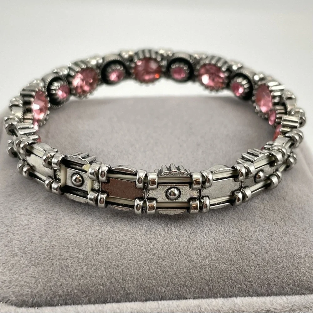 Stunning Unsigned Silver Tone Pink Glass Crystal Rhinestone Stretch Bracelet